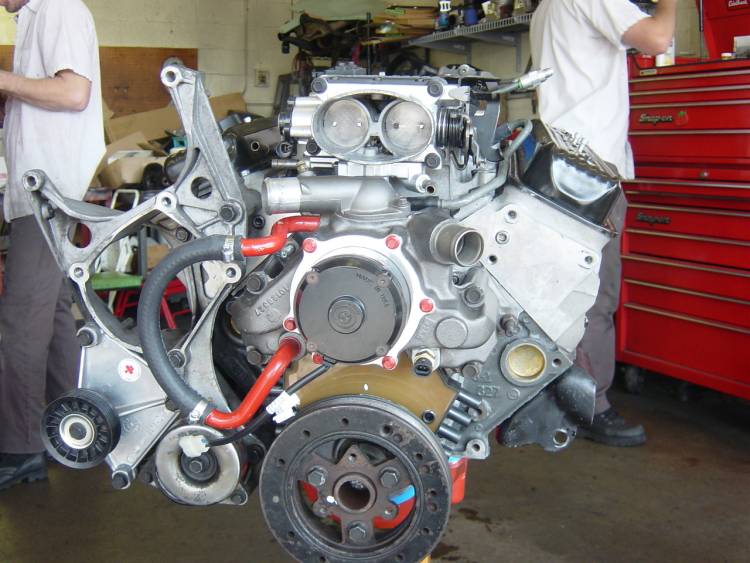 LT1 Motor completed long block with intake from front